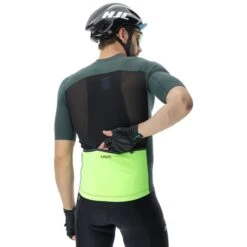 Maglia UYN Lightspeed Ow Manica Corta Verdone -Bicicletta Negozio uyn o102359 e785 004